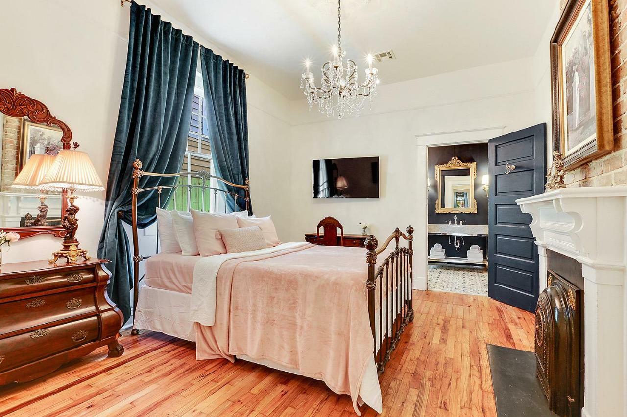 Villa Elegant Renovated House With Relaxing Courtyard Nueva Orleans Exterior foto